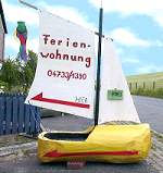 Wenn Sie diesen Holzschuh sehen, sind Sie bei uns angekommen
